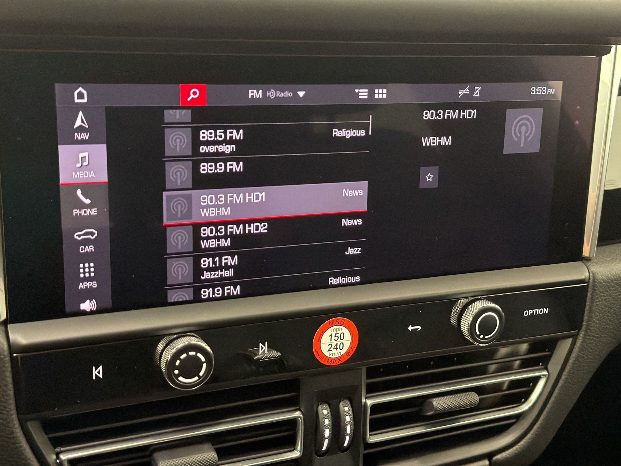 Used 2026 Porsche Macan AWD/4WD image 19