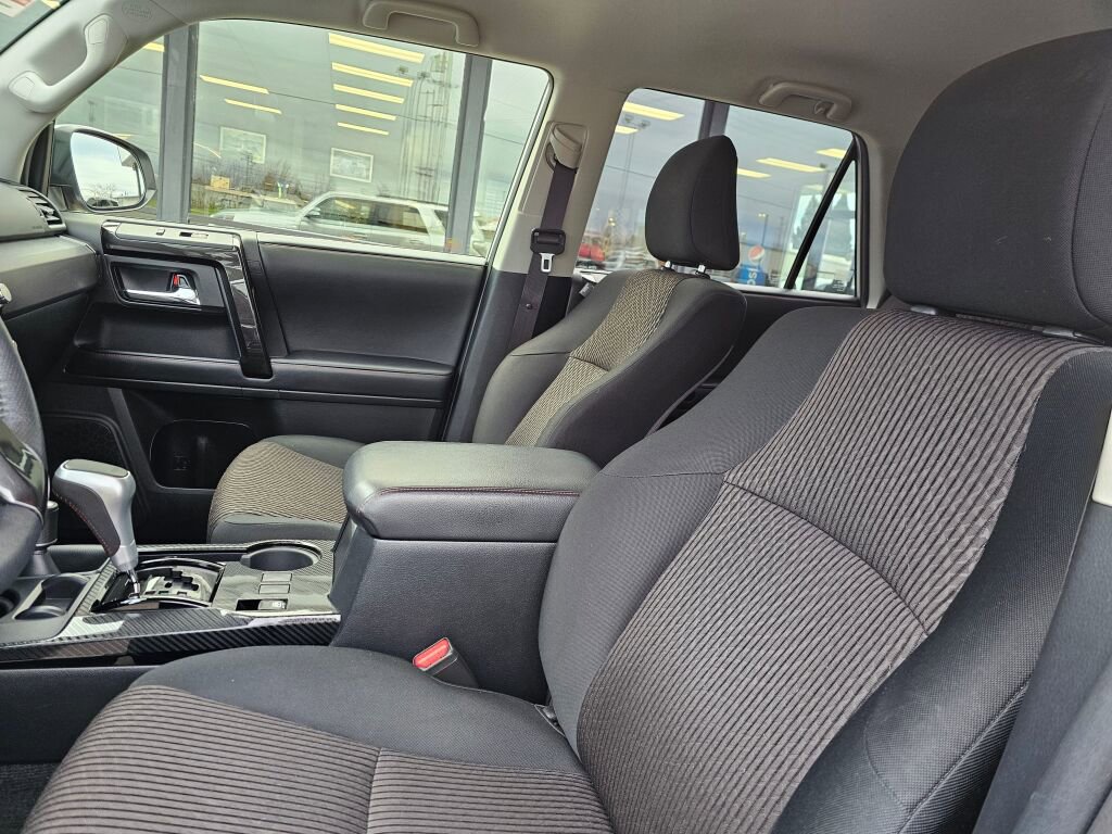 Used 2021 Toyota 4Runner TRD Off-Road image 18