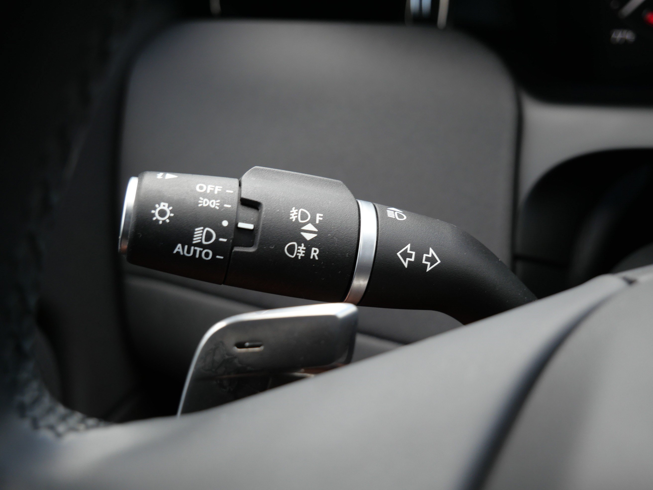 Used 2024 Land Rover Discovery Sport S AWD/4WD image 28