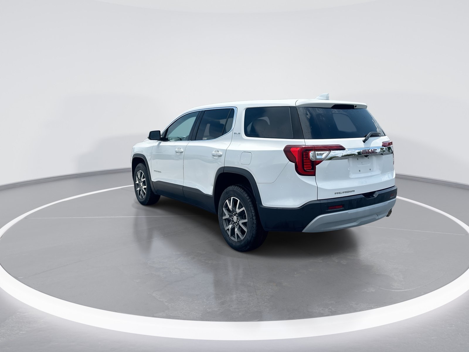 Used 2021 GMC Acadia SLE FWD image 7