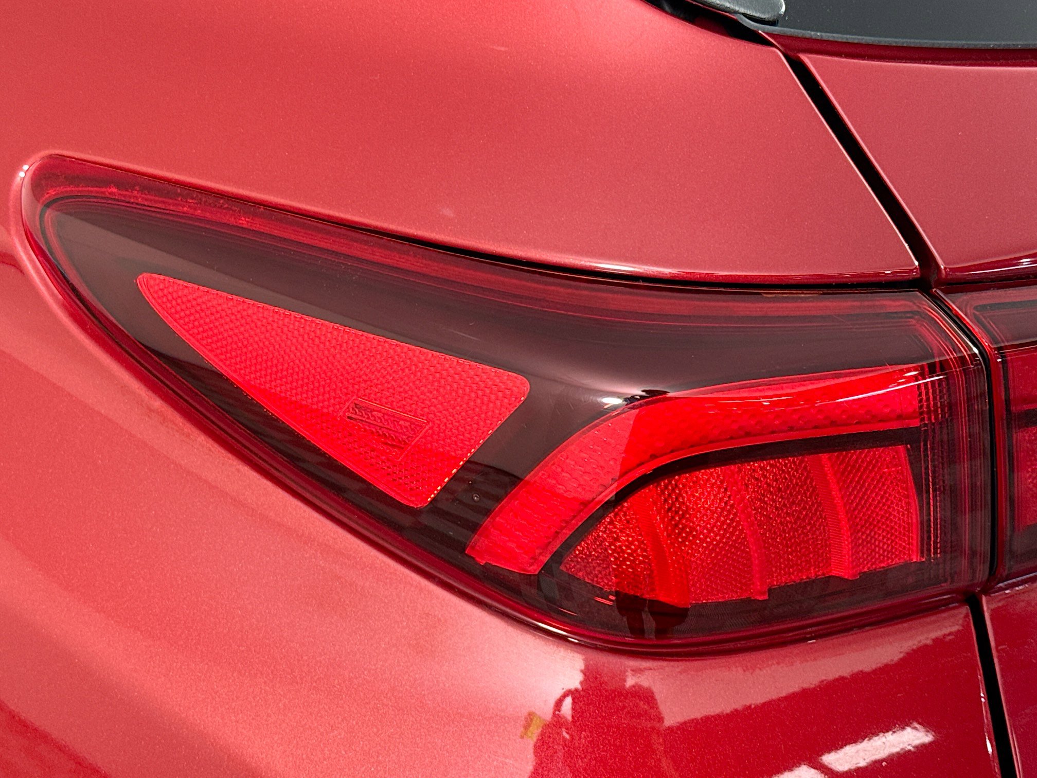 Used 2022 Hyundai Kona Limited image 65