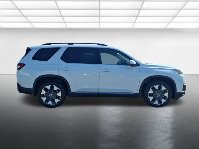 Used 2026 Honda Pilot Touring image 7