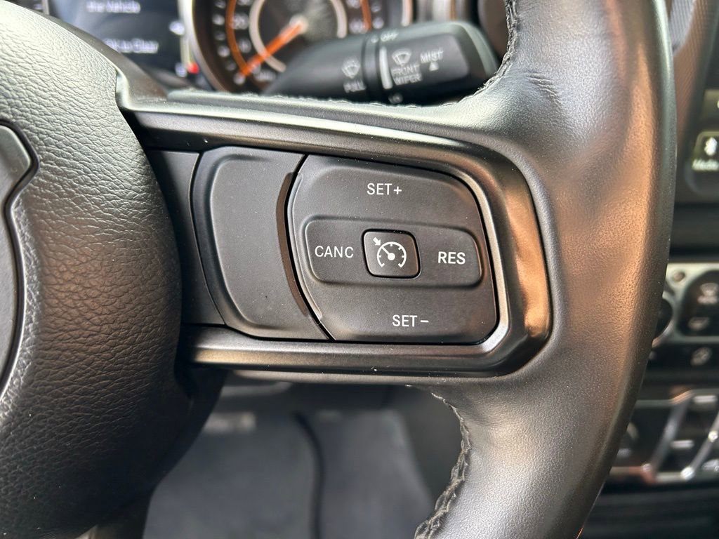 Used 2022 Jeep Gladiator Sport AWD/4WD image 13