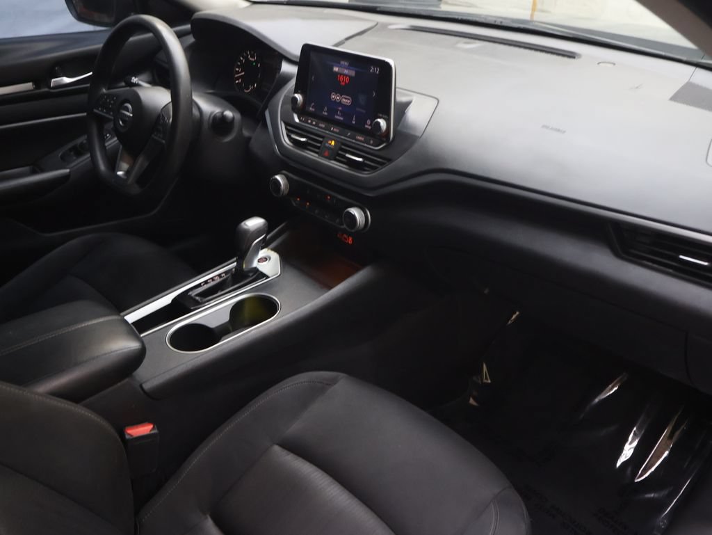 Used 2022 Nissan Altima 2.5 SV FWD image 10