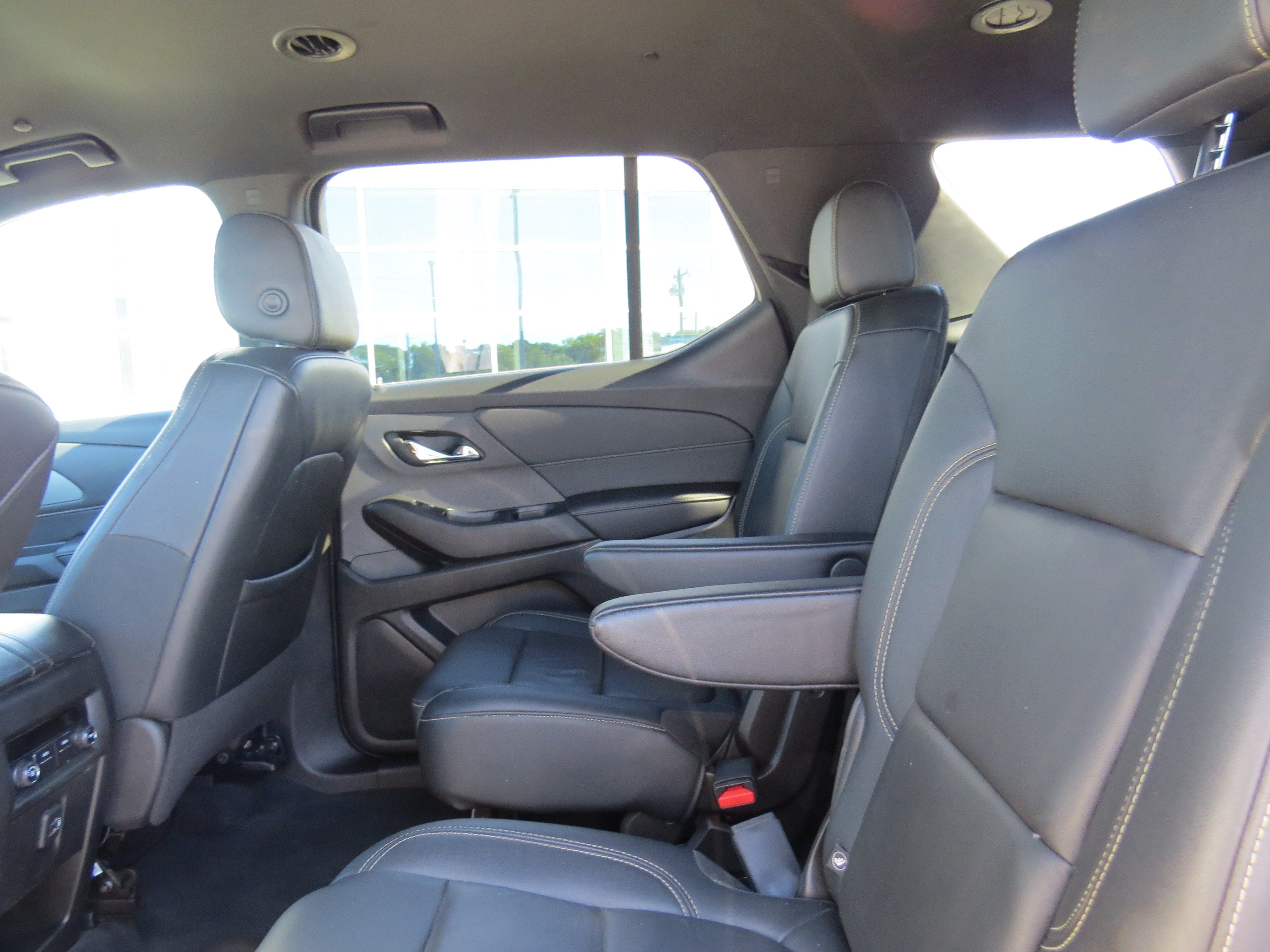Used 2022 Chevrolet Traverse LT AWD/4WD image 13