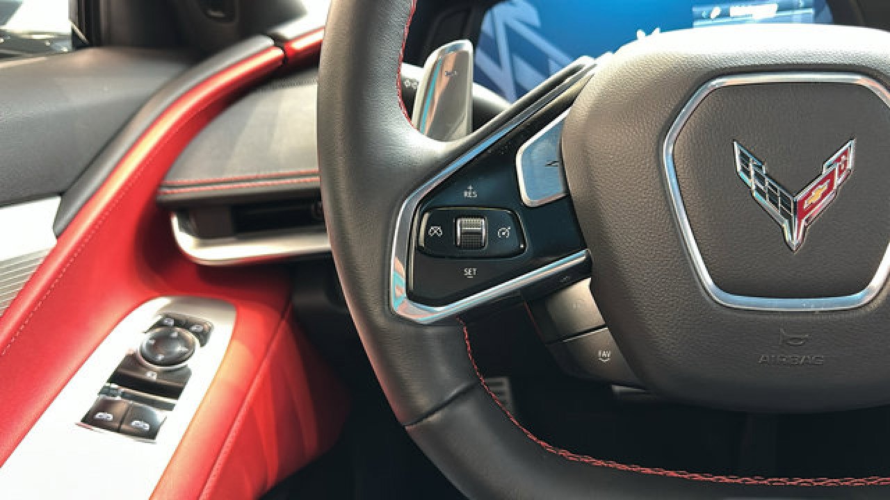 Used 2023 Chevrolet Corvette Z06 image 17