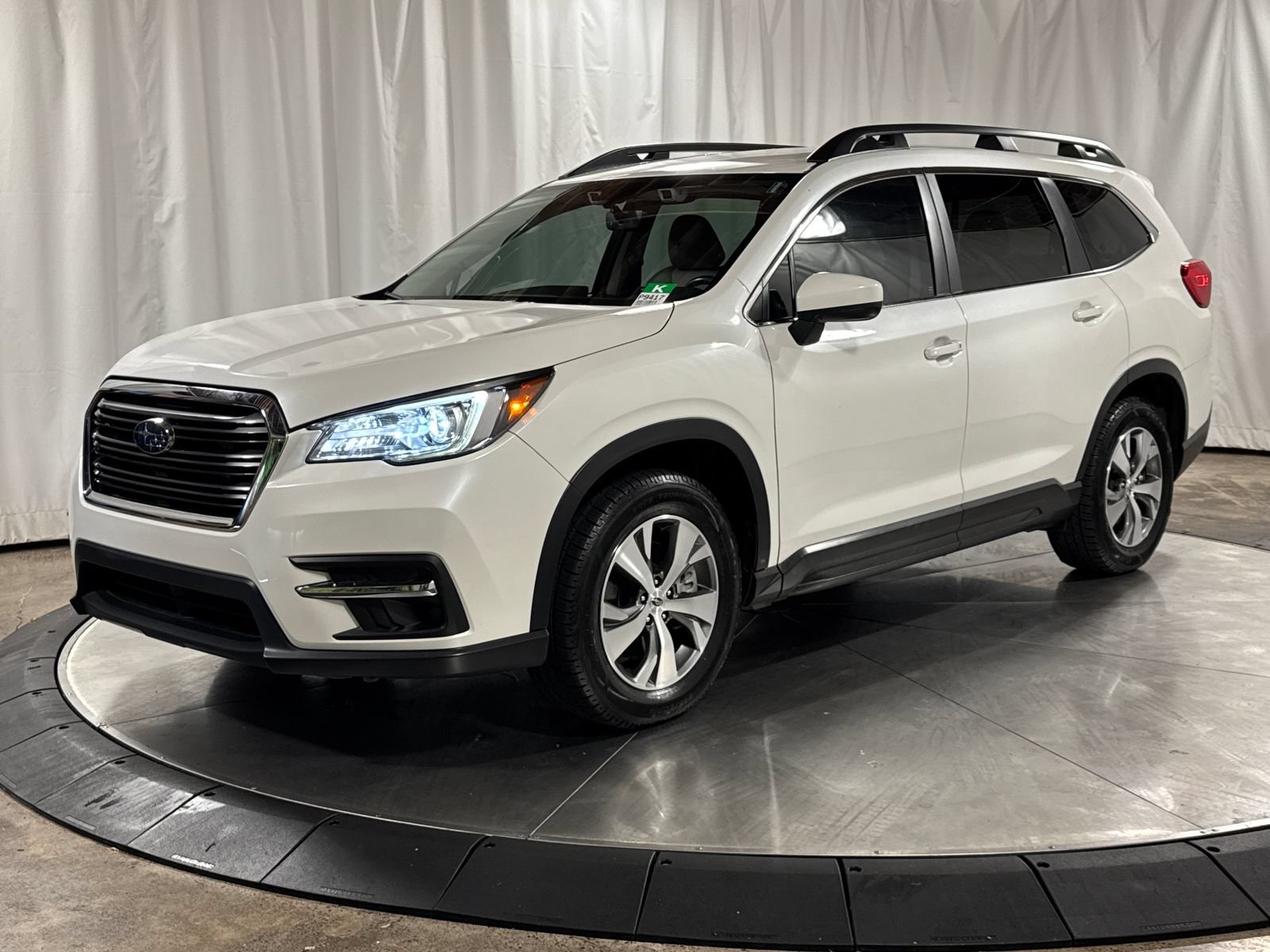 Used 2022 Subaru Ascent Premium w/ Convenience Package AWD/4WD image 1