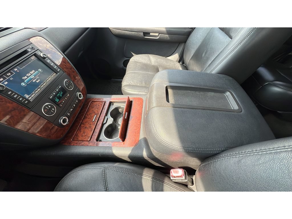 Used 2007 Chevrolet Tahoe LTZ w/ LTZ Preferred Equipment Group AWD/4WD image 20