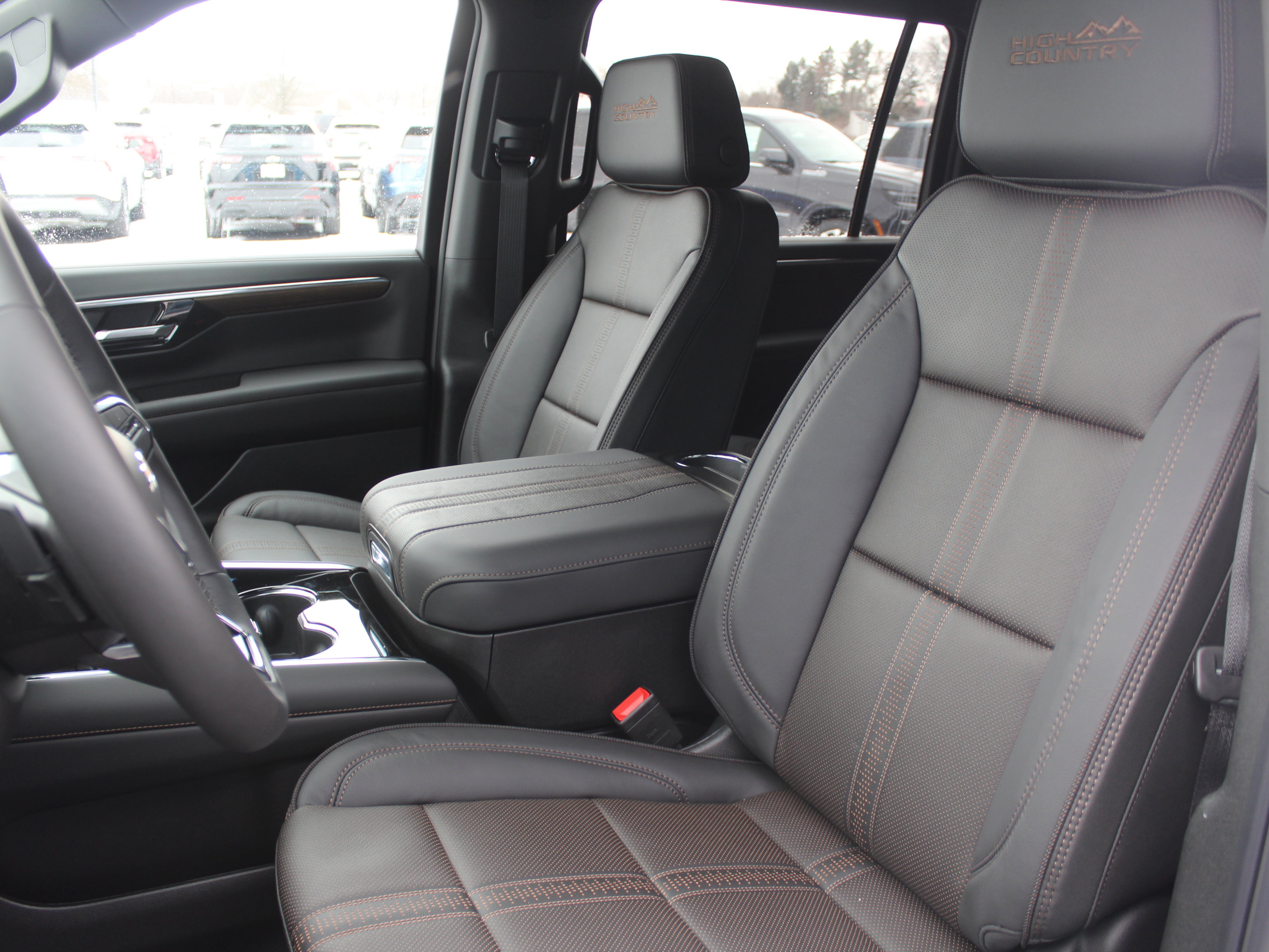 New 2026 Chevrolet Suburban High Country image 9