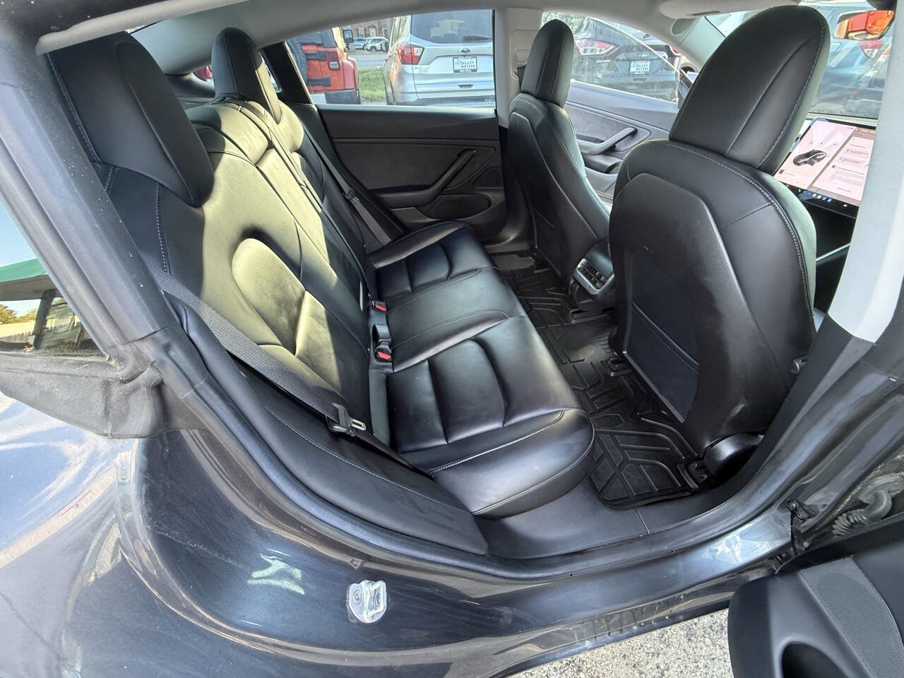 Used 2018 Tesla Model 3 Long Range image 12