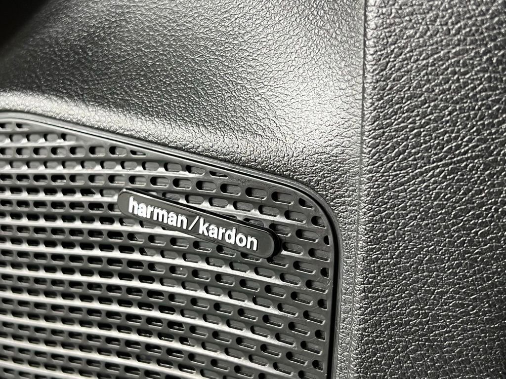 Used 2022 Chrysler Pacifica Pinnacle image 18