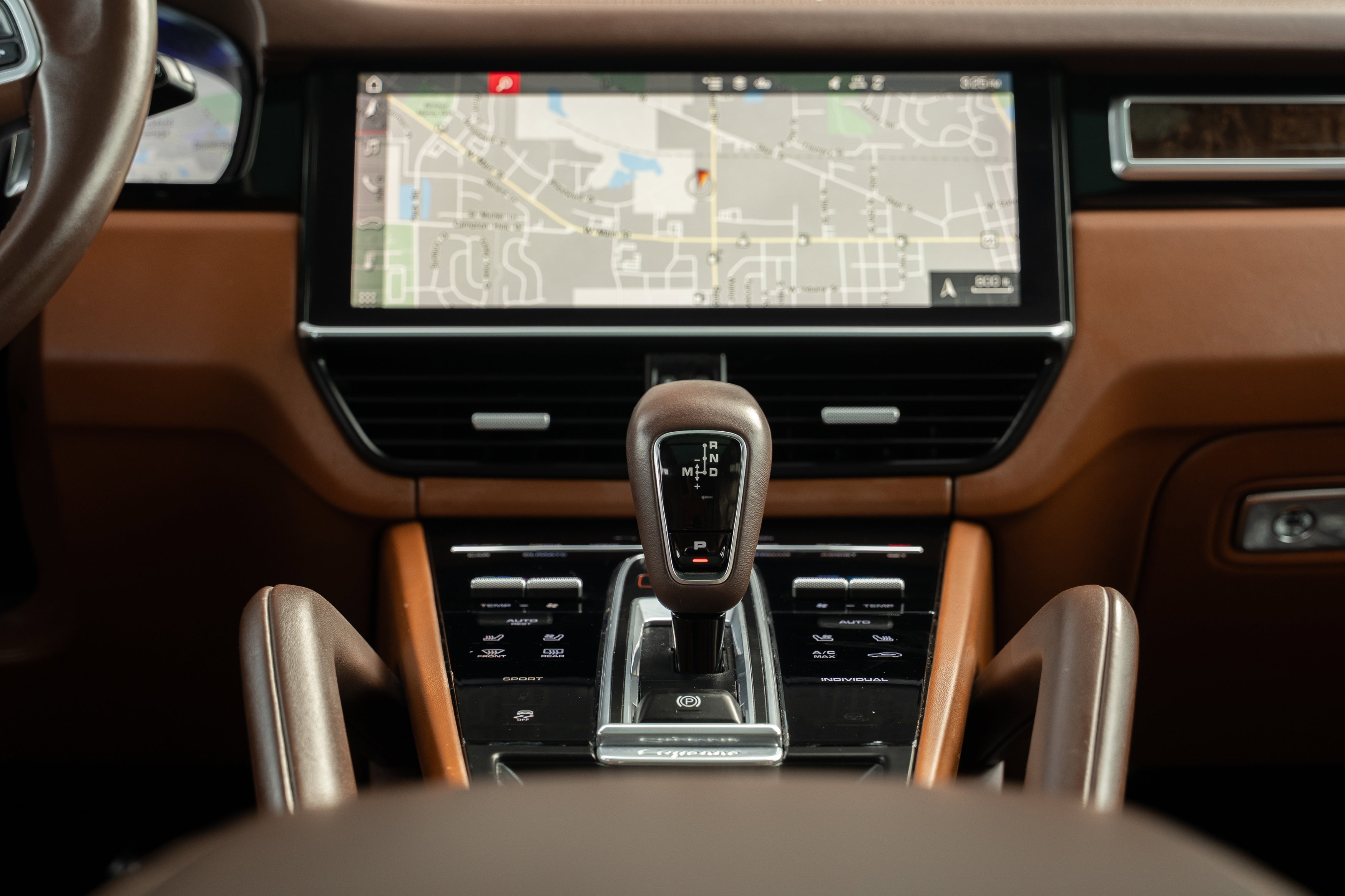 Used 2021 Porsche Cayenne image 14