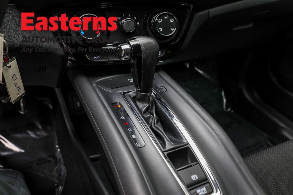 Used 2018 Honda HR-V LX image 13