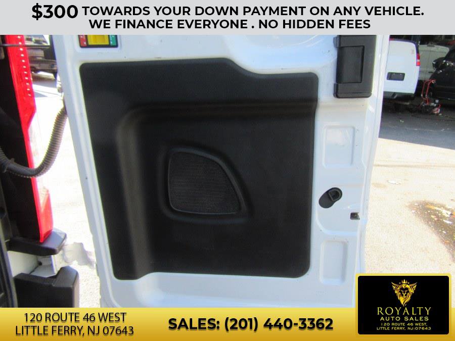 Used 2022 Ford Transit 350 148 High Roof AWD image 26