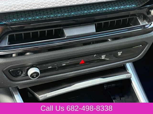 Used 2025 BMW 330i xDrive Sedan AWD/4WD image 27