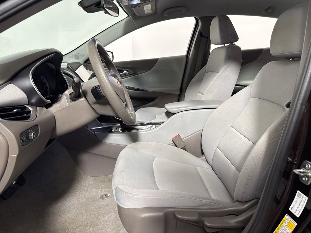 Used 2021 Chevrolet Malibu LS image 15