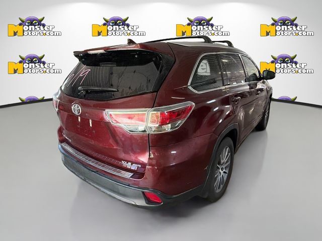 Used 2016 Toyota Highlander XLE AWD/4WD image 4
