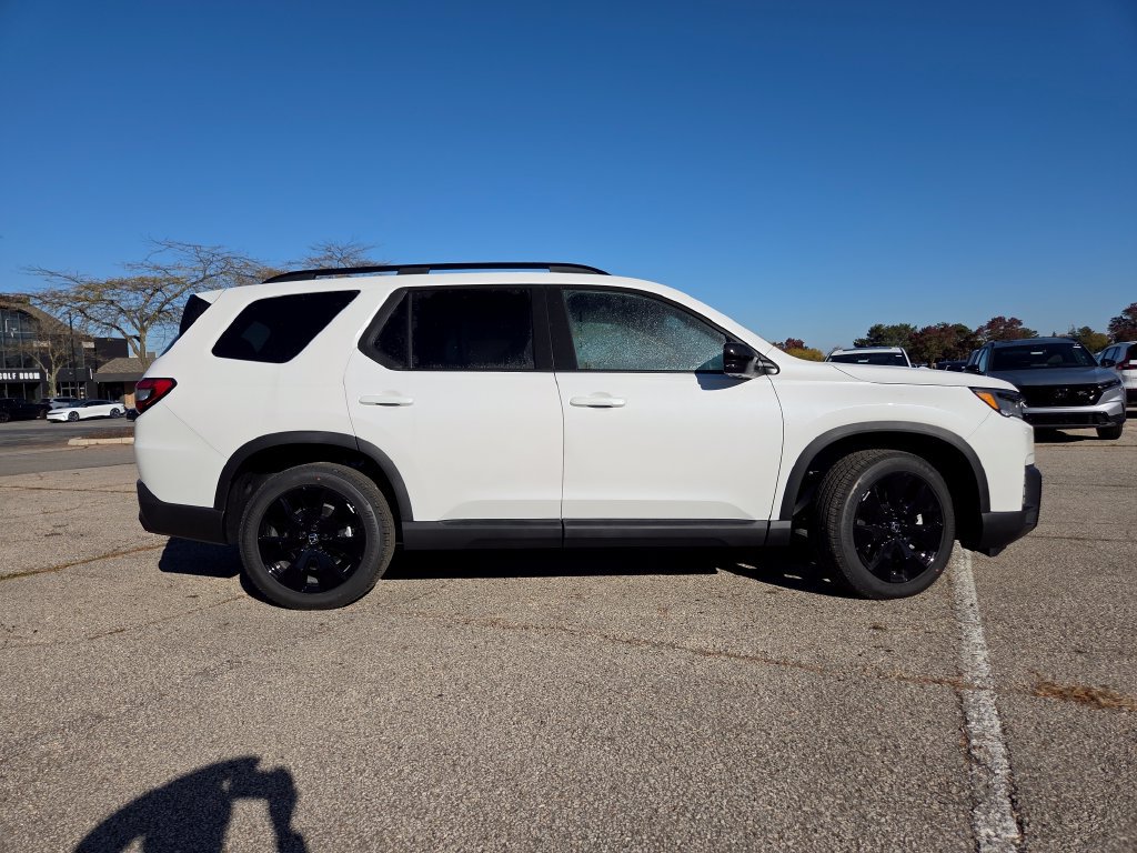 New 2026 Honda Pilot Black Edition image 28