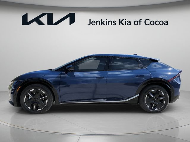 New 2026 Kia EV6 Wind RWD image 8