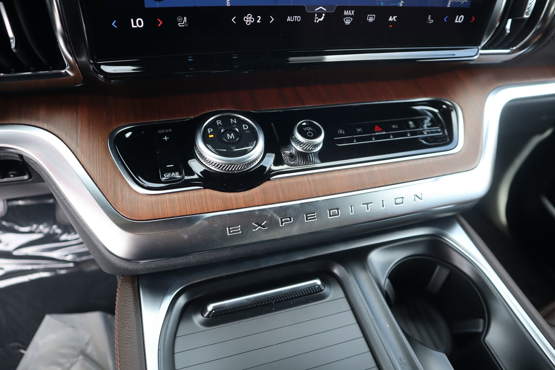 New 2026 Ford Expedition King Ranch image 8