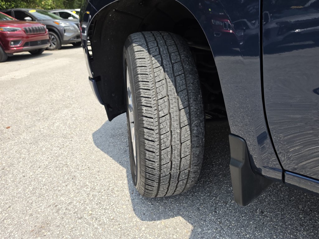 Used 2022 Chevrolet Silverado 1500 Custom RWD image 32
