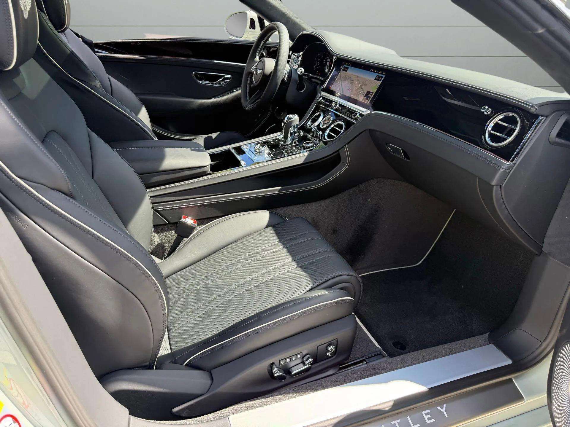 New 2026 Bentley Continental GT AWD/4WD image 31