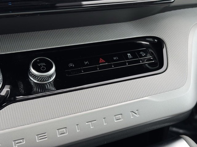 Certified 2025 Ford Expedition Max Active image 14