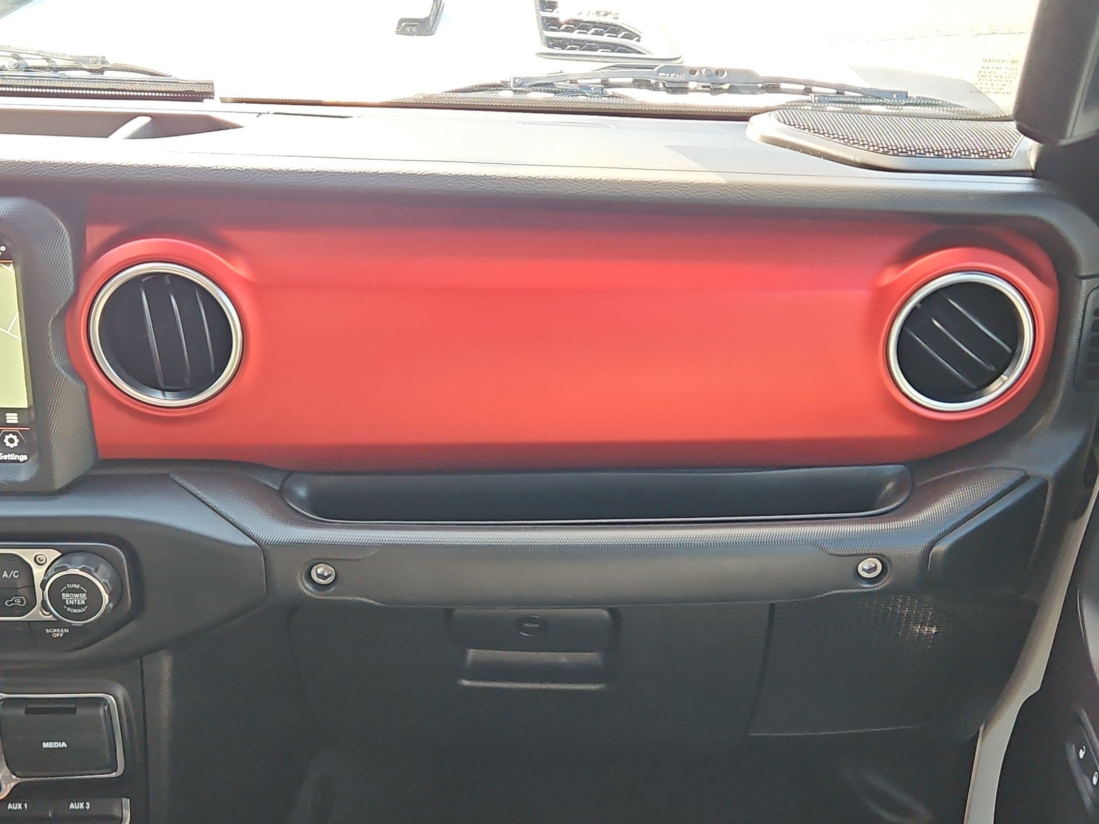 Used 2022 Jeep Gladiator Rubicon w/ Cold Weather Group AWD/4WD image 30