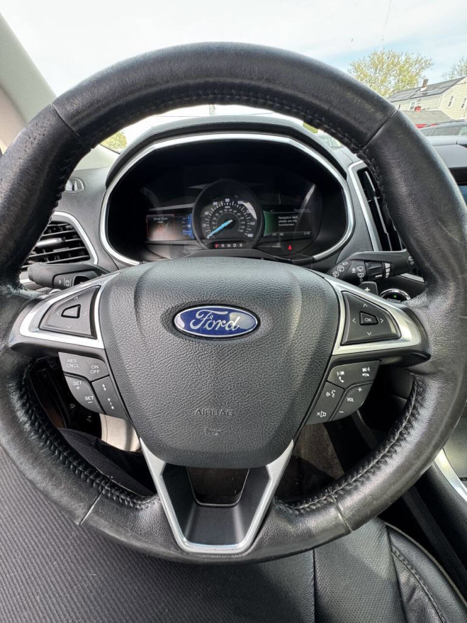 Used 2015 Ford Edge Titanium w/ Equipment Group 302A AWD/4WD image 11