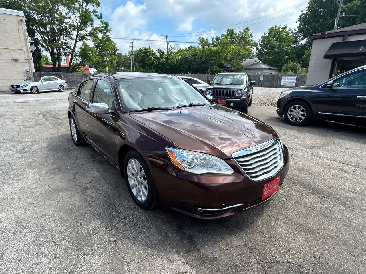 Used 2013 Chrysler 200 Limited FWD image 14