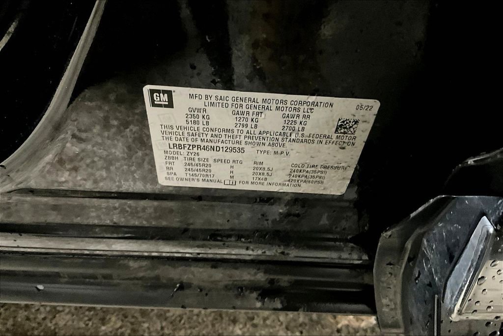 Used 2022 Buick Envision Essence w/ Sport Touring Package AWD/4WD image 18