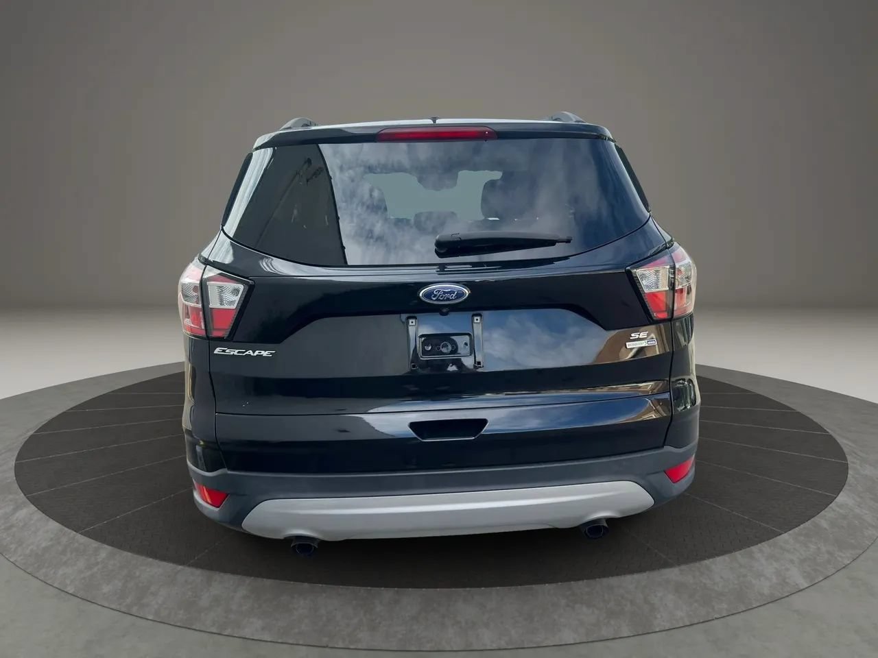 Used 2018 Ford Escape SE w/ SE Sync 3 Package AWD/4WD image 6
