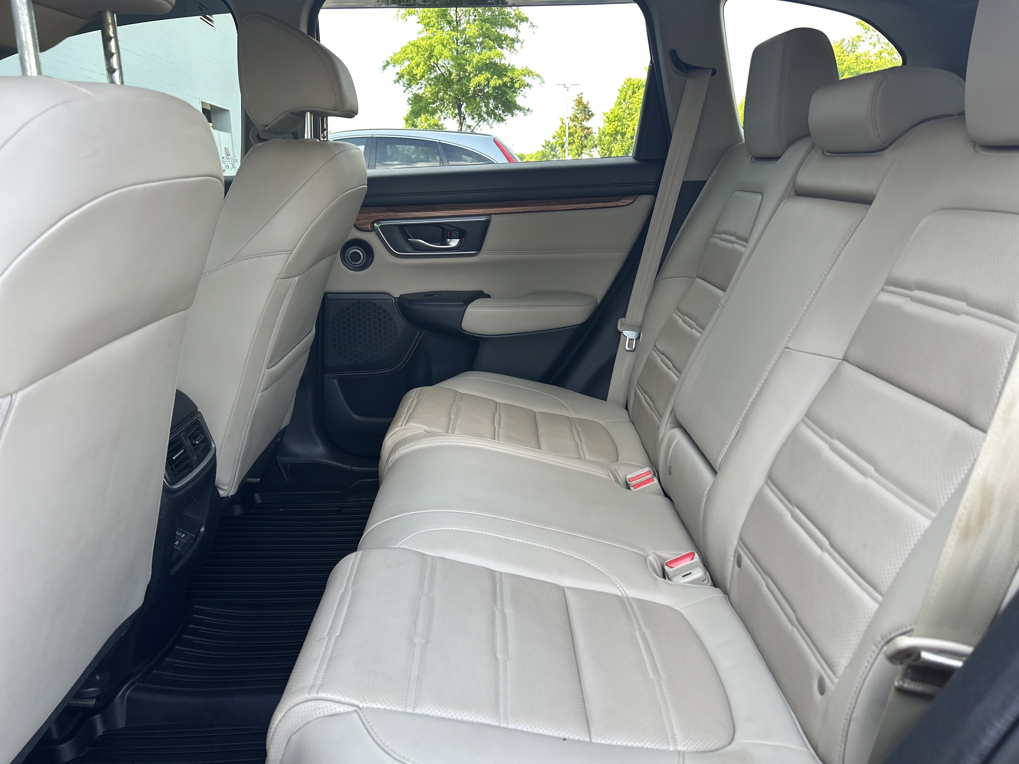 Used 2018 Honda CR-V Touring image 26