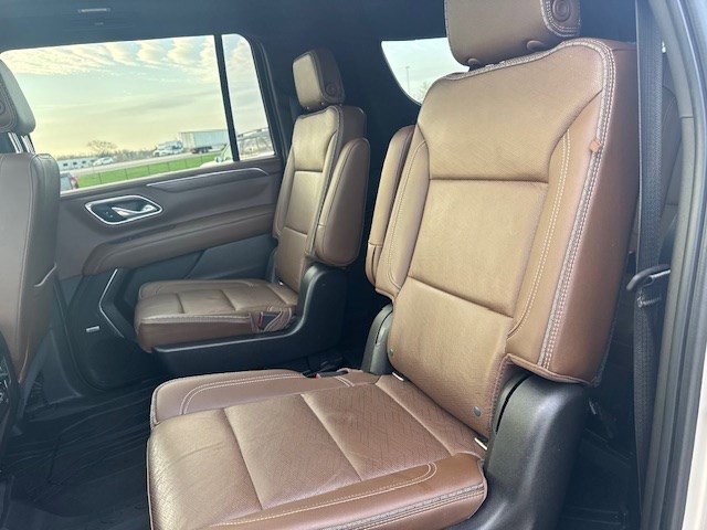 Used 2021 Chevrolet Suburban High Country AWD/4WD image 33