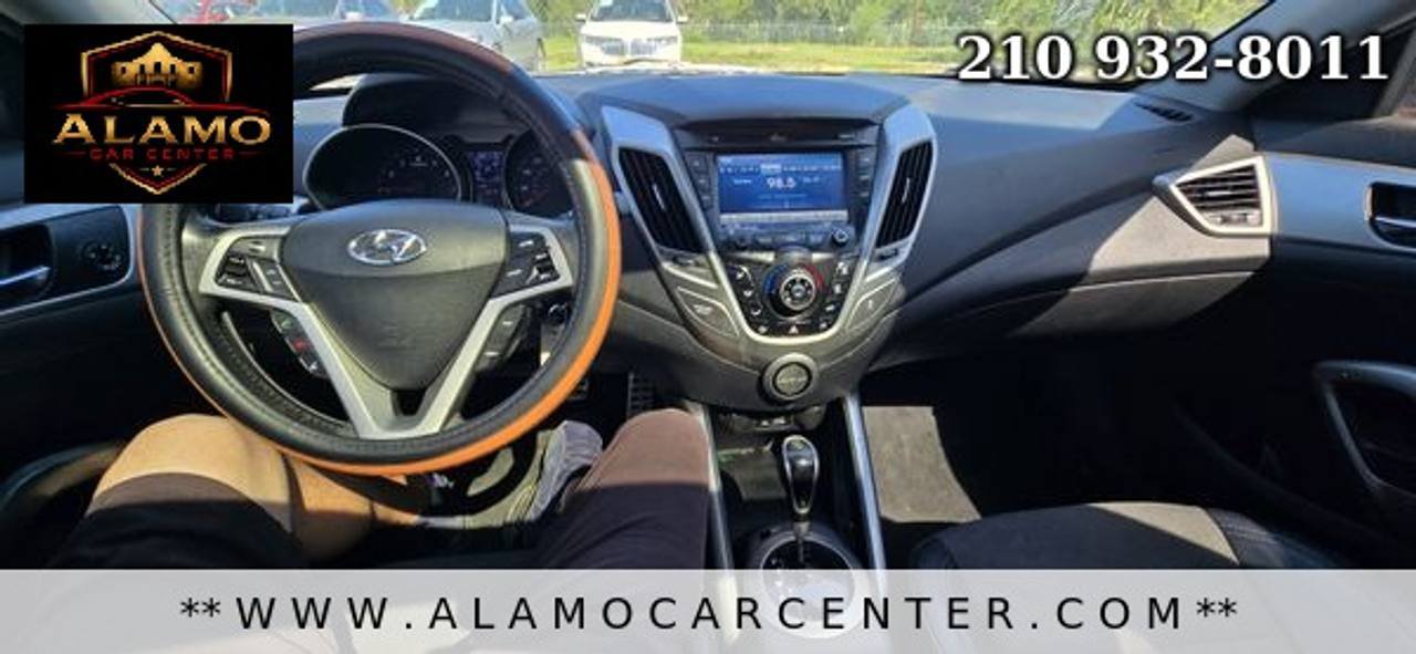Used 2013 Hyundai Veloster w/ Style Pkg FWD image 29