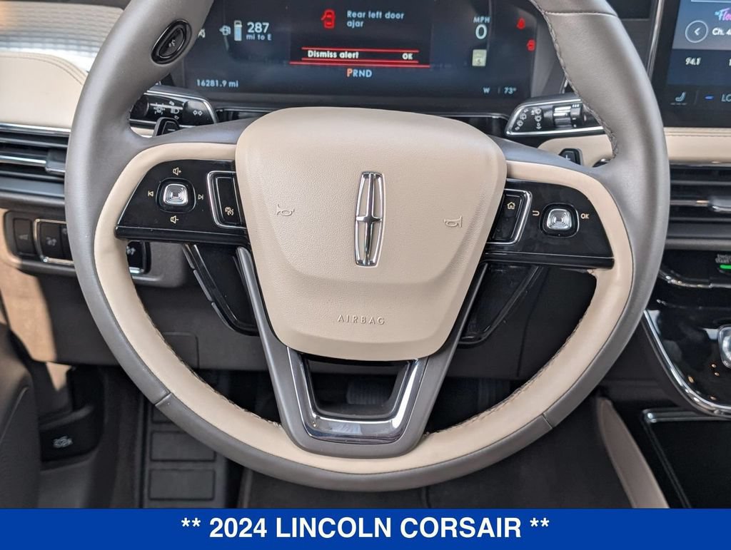 Used 2024 Lincoln Corsair AWD image 19