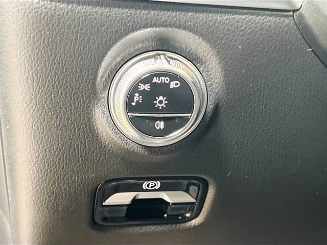 Used 2024 Mercedes-Benz C 300 4MATIC Sedan image 10