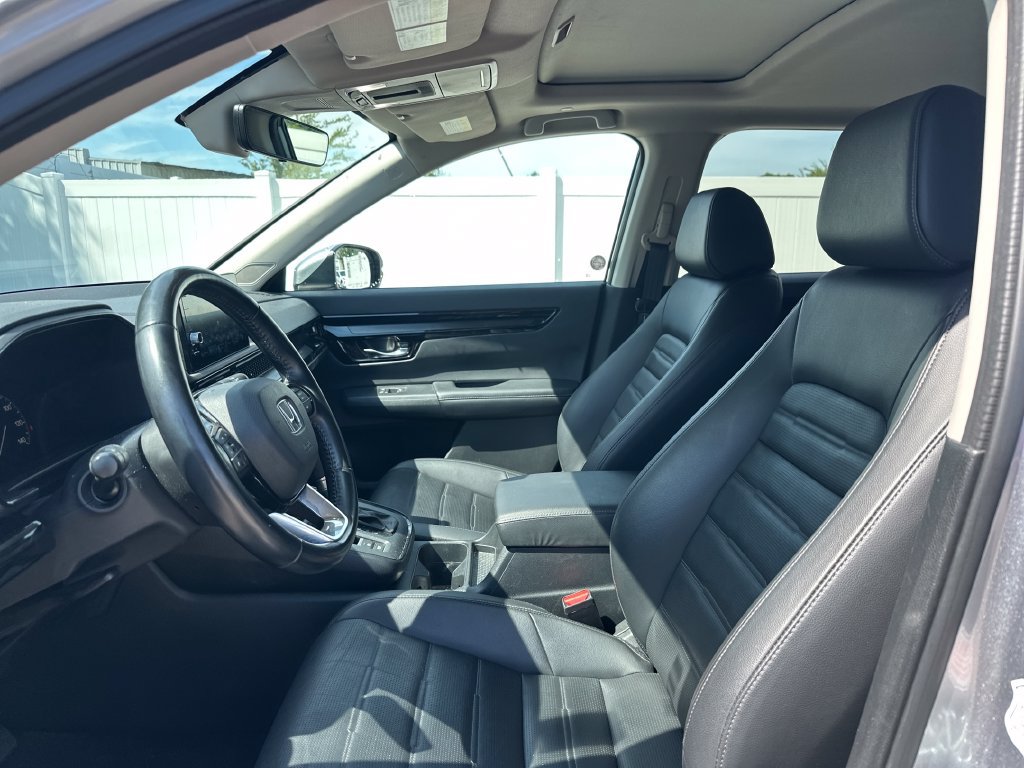 Used 2025 Honda CR-V EX-L image 40