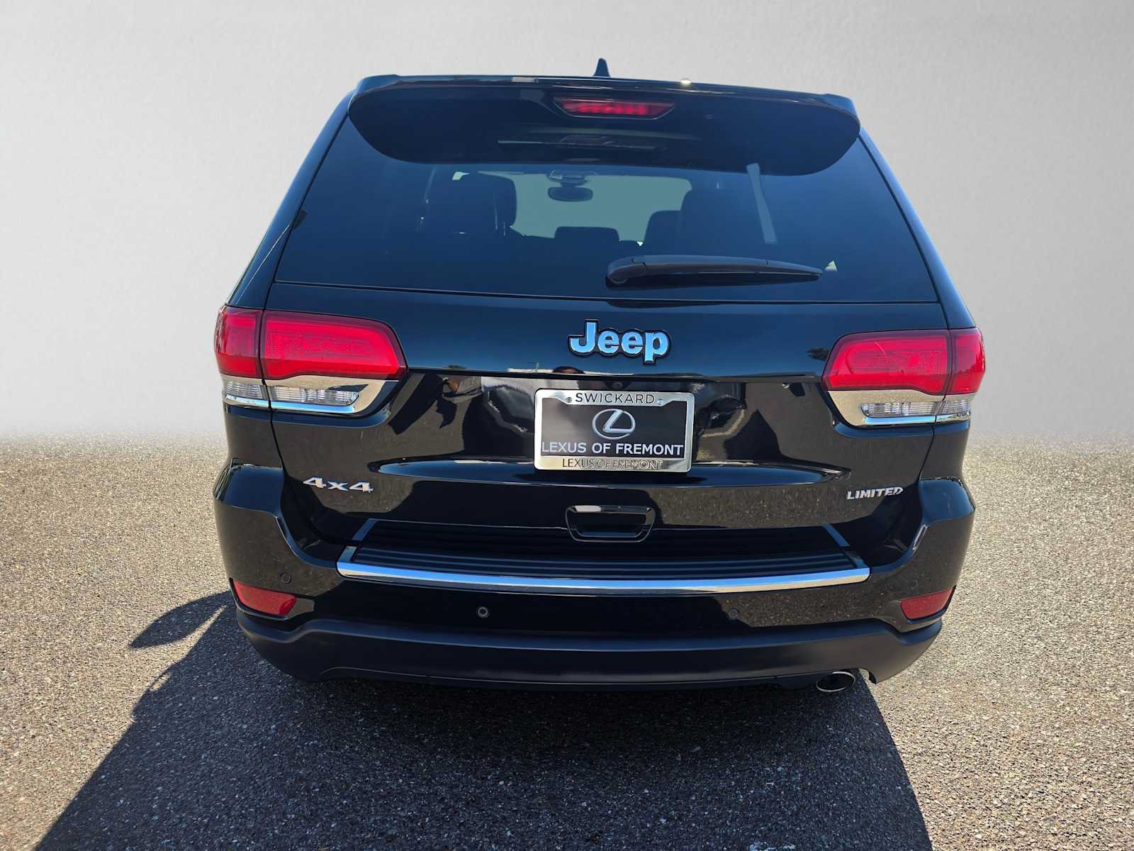 Used 2019 Jeep Grand Cherokee Limited w/ Luxury Group II AWD/4WD image 4