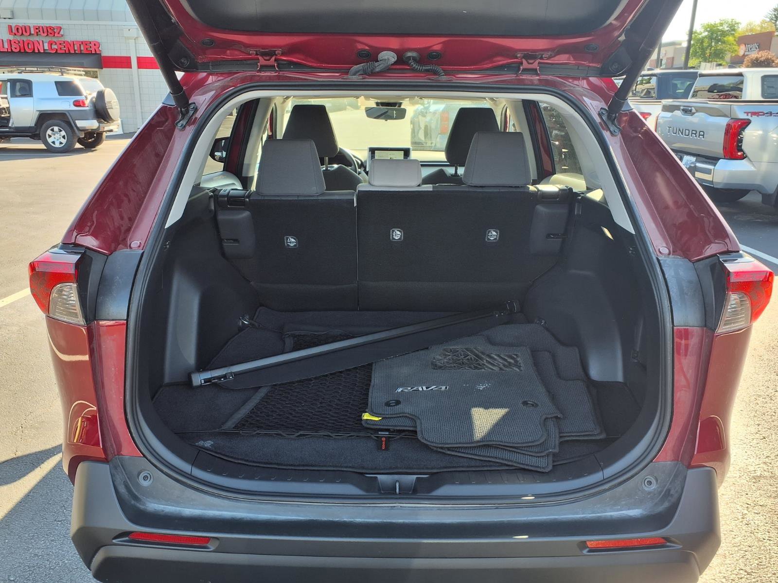 Certified 2025 Toyota RAV4 XLE w/ Convenience Package FWD image 25