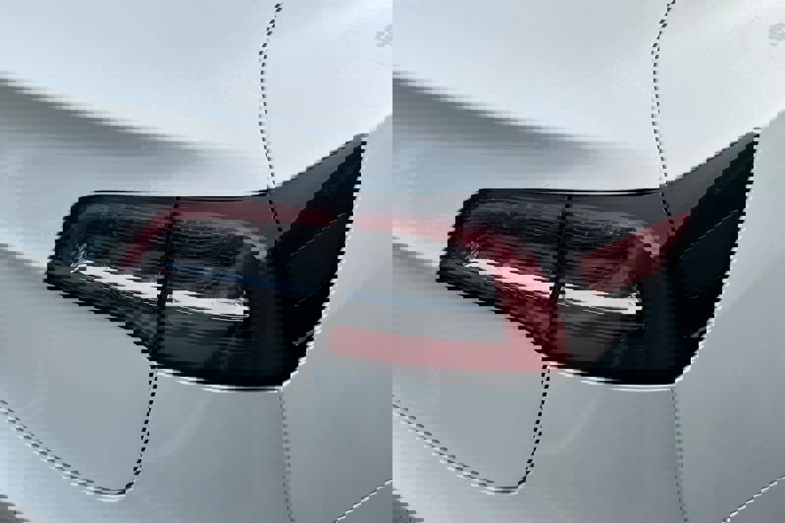 Used 2018 Tesla Model 3 Mid Range image 18