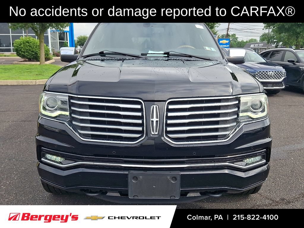 Used 2017 Lincoln Navigator Reserve AWD/4WD image 2
