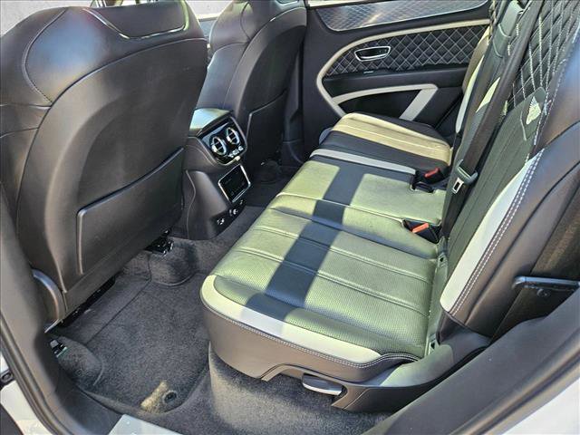 Used 2021 Bentley Bentayga Speed AWD/4WD image 19