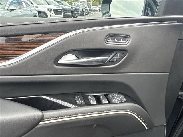 Certified 2024 Cadillac Escalade Premium Luxury w/ Performance Package AWD/4WD image 24