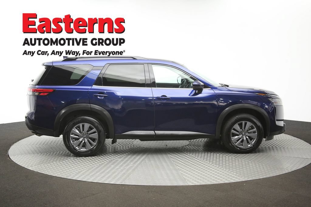 Used 2025 Nissan Pathfinder SV FWD image 44