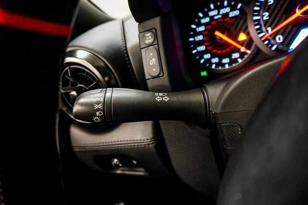 Used 2017 Nissan GT-R Premium AWD/4WD image 34