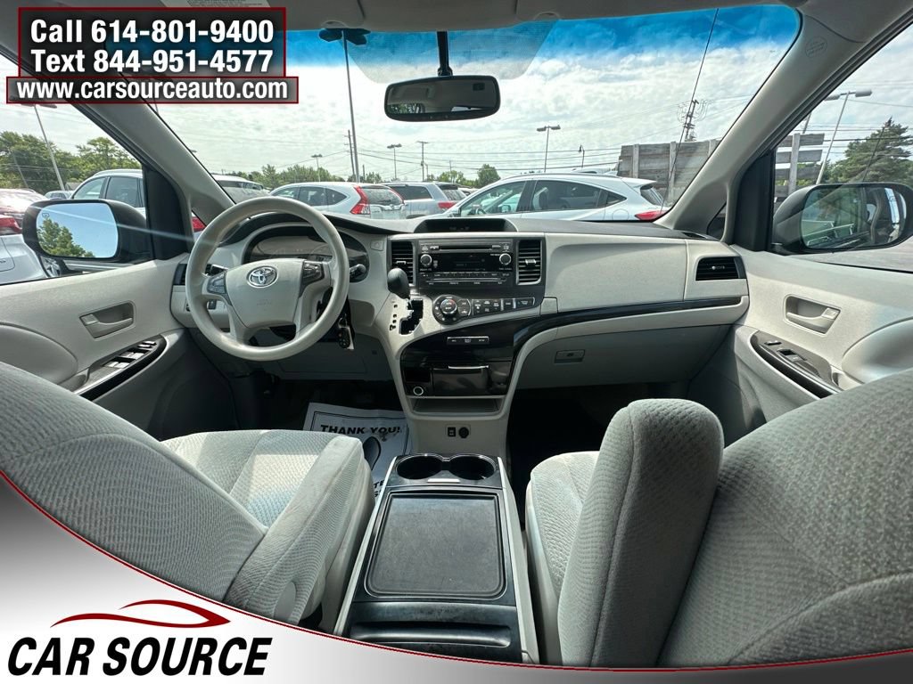 Used 2013 Toyota Sienna LE w/ Towing Pkg FWD image 29