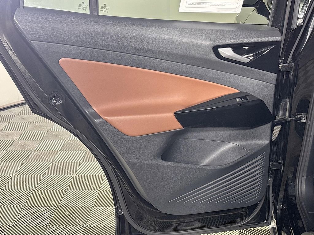 Used 2021 Volkswagen ID.4 Pro S image 21