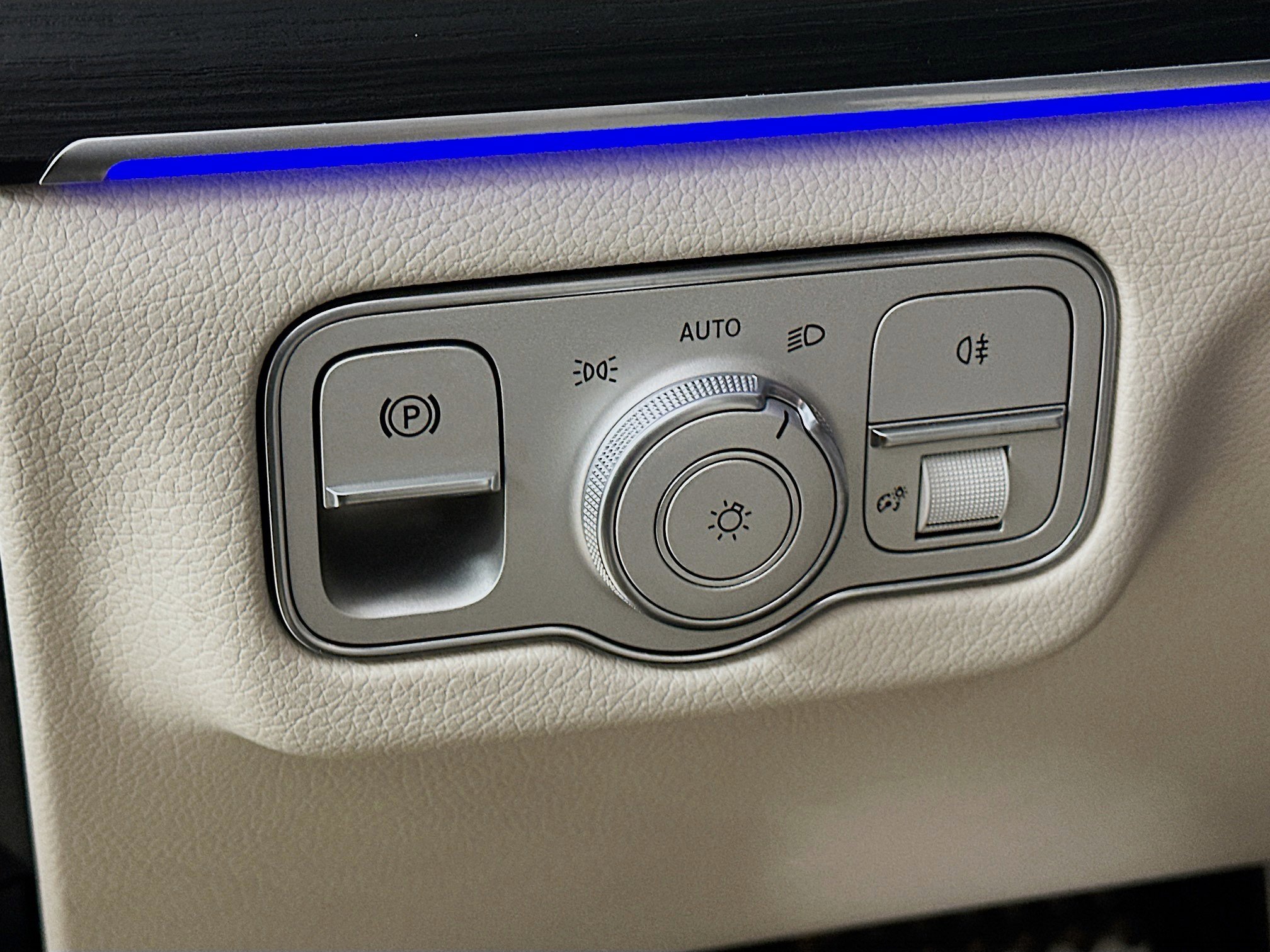 Certified 2025 Mercedes-Benz GLS 450 4MATIC image 10