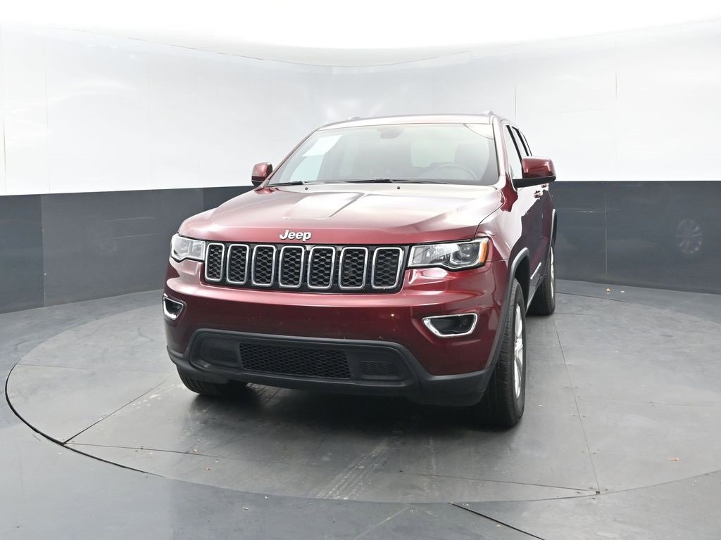 Used 2021 Jeep Grand Cherokee Laredo image 4